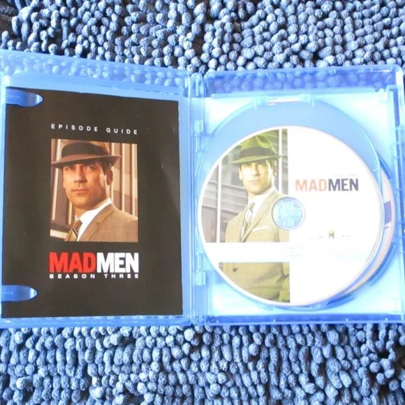 Mad Men Season Three Blu-ray - Picture 2 of 4